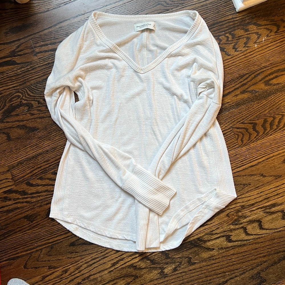 Abercrombie & Fitch Off-White Knit Top